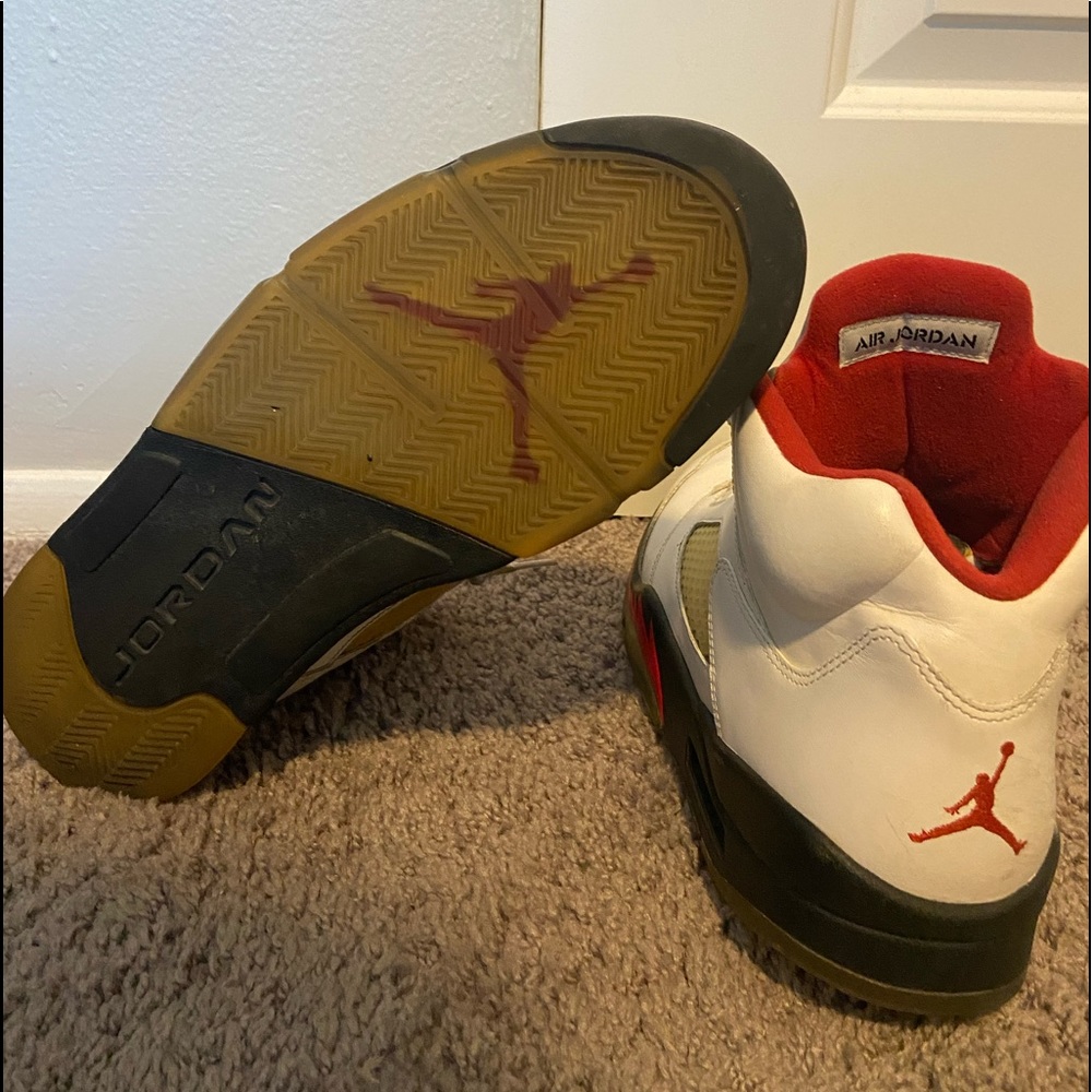 Jordan Retro 5 “Fire Red” 2013 - Picture 5 of 5